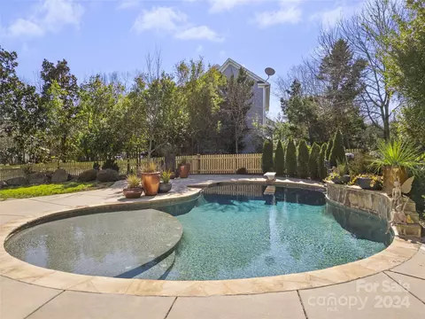 444 Pinnacle Ln, Huntersville, NC 28078