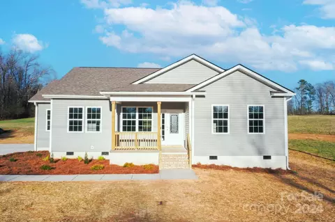 933 Mcrae Ave, Wadesboro, NC 28170