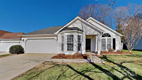 9040 Foggy Meadow Rd, Charlotte, NC 28269