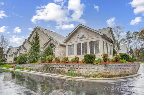 2708 Polo Club Blvd, Matthews, NC 28105