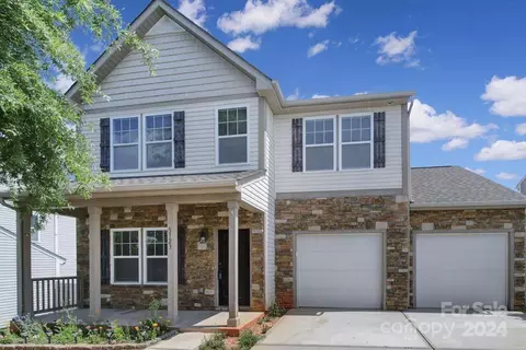 5123 Meanna Dr, Clover, SC 29710