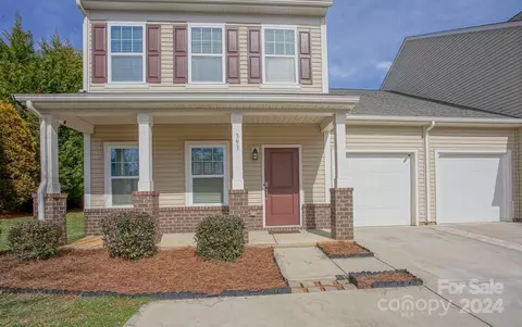 393 Battery Cir, Clover, SC 29710