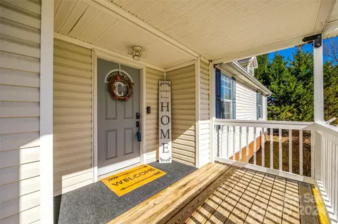 105 Tanager Dr, York, SC 29745