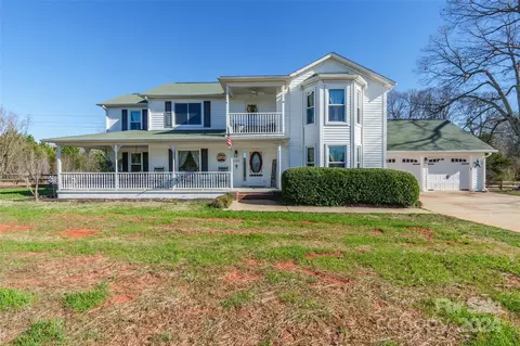 1123 Lawrence Rd, Clover, SC 29710