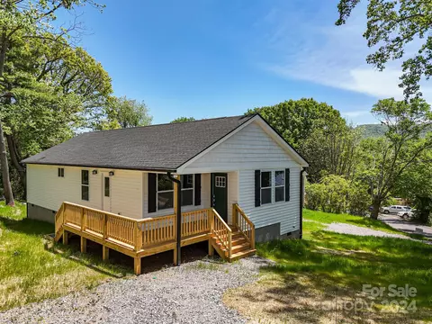 168 Lower Edgewood Rd, Candler, NC 28715