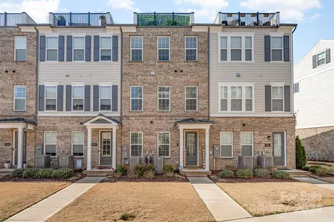 5056 Harrowsmith Ln, Charlotte, NC 28204