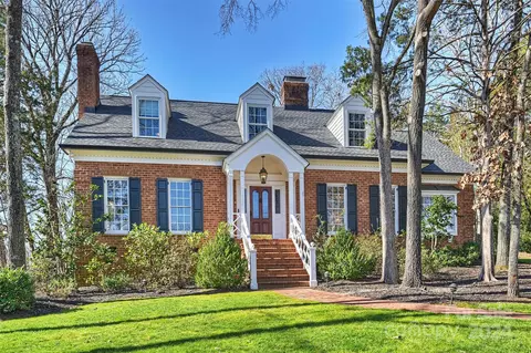 7006 Whitemarsh Ct, Charlotte, NC 28210