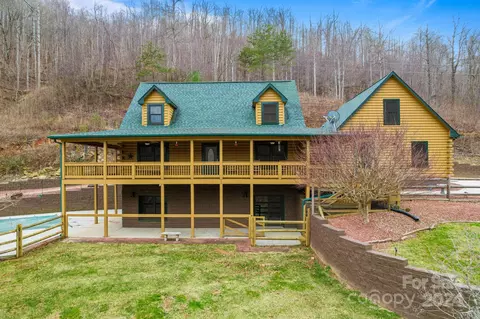 2167 Hidden Valley Rd, Taylorsville, NC 28681