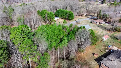 2365 6th Street Se Ct SE, Hickory, NC 28602