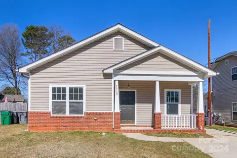 2738 Wingate Ave, Charlotte, NC 28208
