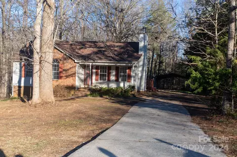 2024 Forest Creek Dr, Rock Hill, SC 29730