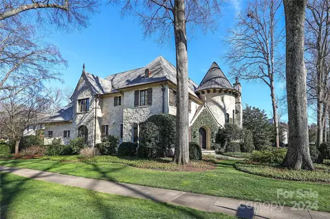 2501 Sherwood Ave, Charlotte, NC 28207