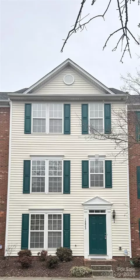 12823 Bullock Greenway Blvd, Charlotte, NC 28277