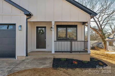 307 Huss St, Lincolnton, NC 28092