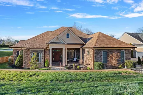 8922 Landsdowne Ave, Harrisburg, NC 28075