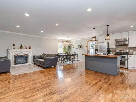 Living - 706 Red Cedar Ln, Monroe, NC 28110 photo 2 of 4