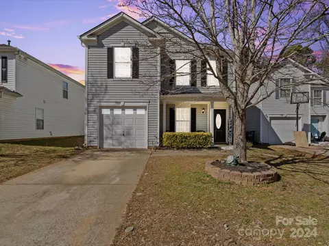 7335 Mitzi Deborah Ln, Charlotte, NC 28269
