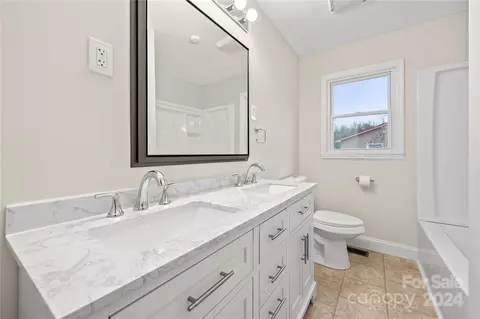 Bath - 2804 Regency Rd, Lancaster, SC 29720 photo 3 of 3