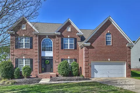 816 Circle Trace Rd, Monroe, NC 28110