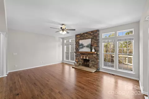 Living - 816 Circle Trace Rd, Monroe, NC 28110 photo 2 of 2