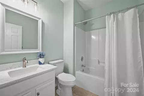 Bath - 816 Circle Trace Rd, Monroe, NC 28110 photo 1 of 4