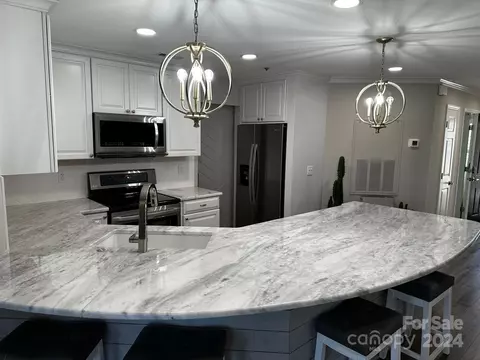Kitchen - 18567 Vineyard Point Ln, Cornelius, NC 28031 photo 1 of 9