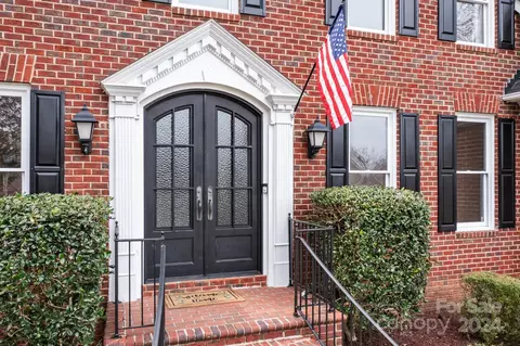 Entry Way - 18610 River Falls Dr, Davidson, NC 28036 photo 1 of 3