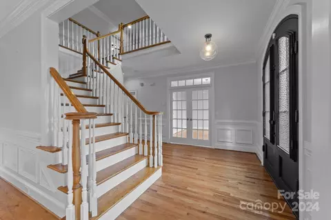 Entry Way - 18610 River Falls Dr, Davidson, NC 28036 photo 3 of 3