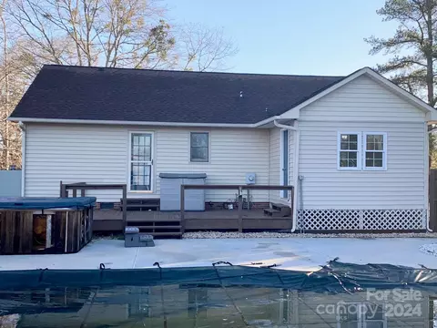 Exterior - 2614 Cane Mill Rd, Lancaster, SC 29720 photo 3 of 8