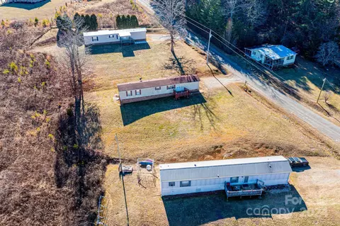 2017 Ollis Pl, Lenoir, NC 28645