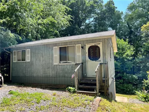 6 Echo Ln, Asheville, NC 28806