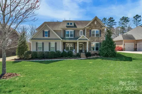 1122 Kinder Oak Dr, Indian Trail, NC 28079