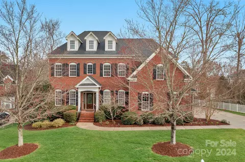 1809 Sparrow Ln, Waxhaw, NC 28173