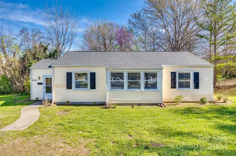 1304 Mcdow Dr, Rock Hill, SC 29732