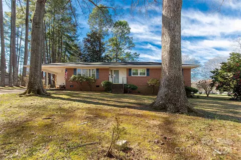 306 Springdale Dr, York, SC 29745