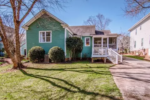 Exterior - 218 N Kimberly Rd, Davidson, NC 28036 photo 8 of 8