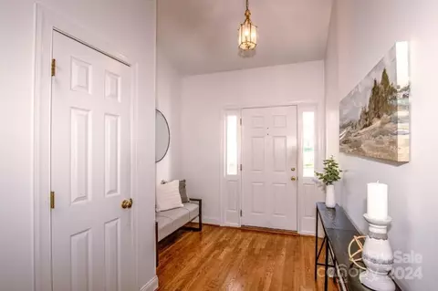 Entry Way - 218 N Kimberly Rd, Davidson, NC 28036 photo 2 of 3