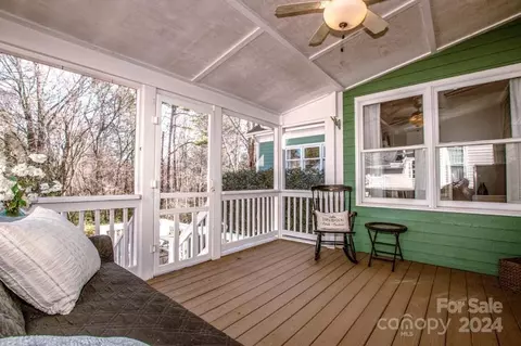 Exterior - 218 N Kimberly Rd, Davidson, NC 28036 photo 4 of 8