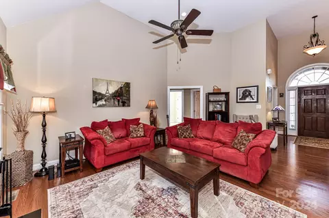 Living - 2806 Fox Den Dr, Monroe, NC 28110 photo 3 of 4