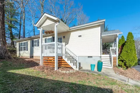 112 Shadowlawn Dr, Asheville, NC 28806