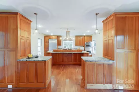 Kitchen - 3211 Baucom Manor Rd, Monroe, NC 28110 photo 3 of 9