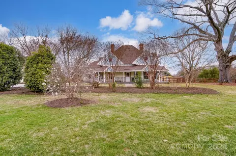 3211 Baucom Manor Rd, Monroe, NC 28110