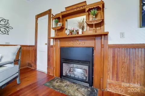Living - 3211 Baucom Manor Rd, Monroe, NC 28110 photo 4 of 6
