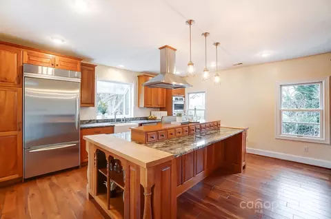 Kitchen - 3211 Baucom Manor Rd, Monroe, NC 28110 photo 4 of 9