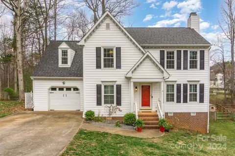 4703 Beech Crest Pl, Charlotte, NC 28269