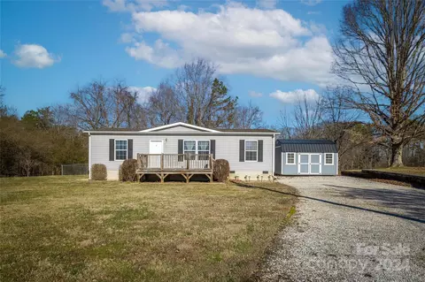 508 Causby Rd, Morganton, NC 28655