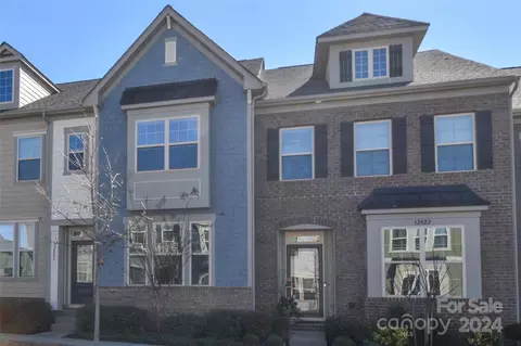 12826 Robert Walker Dr, Davidson, NC 28036