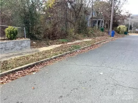 122 Summit Ave, Albemarle, NC 28001