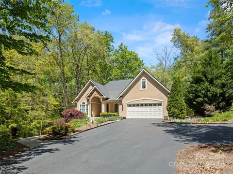 285 Duncan Estate Dr, Fletcher, NC 28732