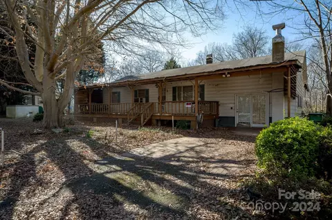 2019 Hart Rd, Charlotte, NC 28214